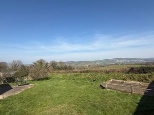 Photo 1- click for photo gallery